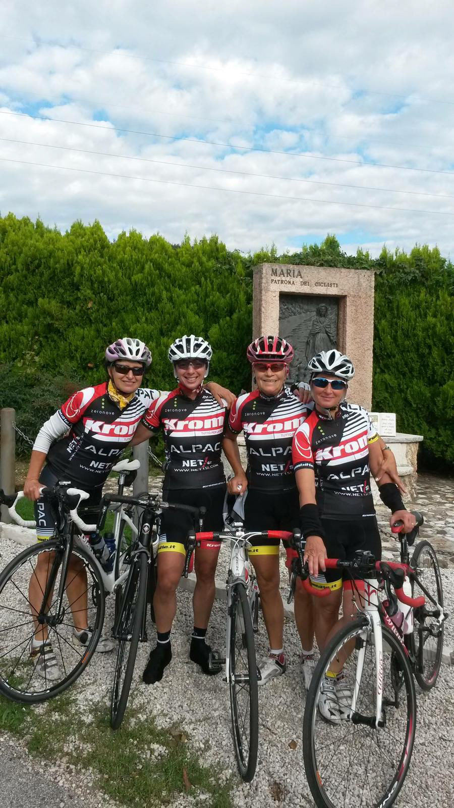 Team Krom — foto 1